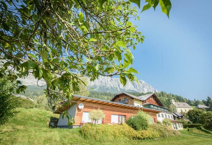 فندق Mayer   Wirtshaus Und Dorf