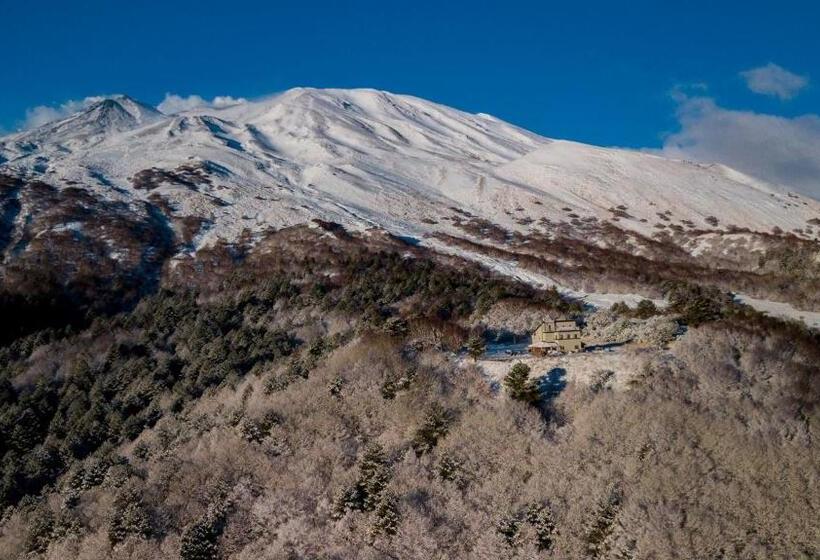 Отель Rifugio Alpino Salvatore Citelli