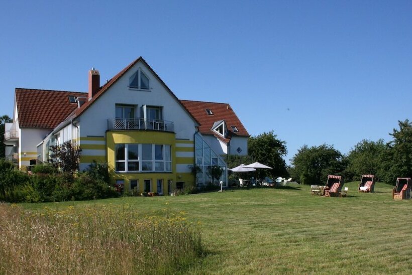 Inselhotel Kleiner Bodden