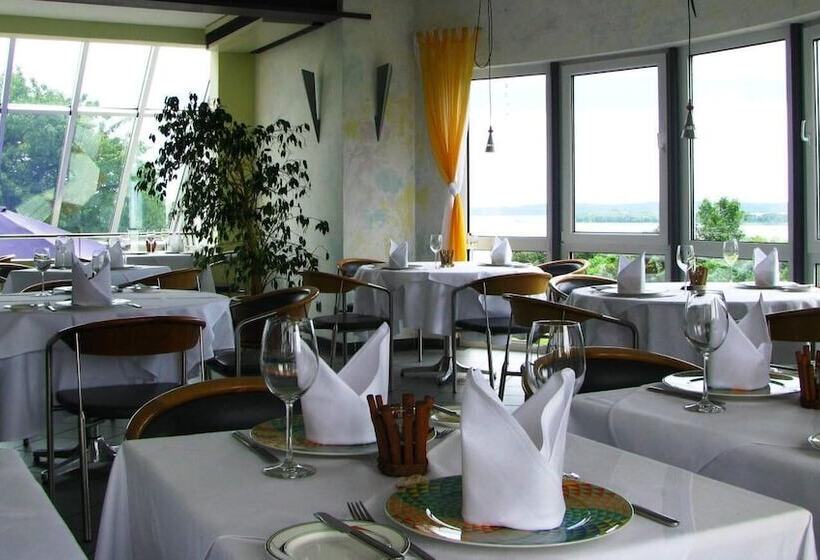 Inselhotel Kleiner Bodden