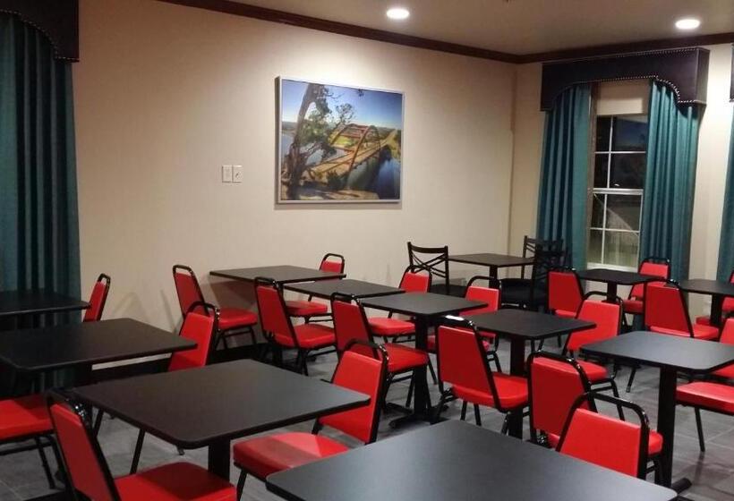 בית מלון כפרי Texan Inn And Suites Tilden