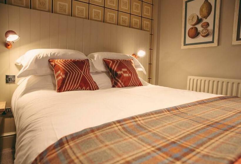 בית מלון כפרי The Curious Pig In The Parlour