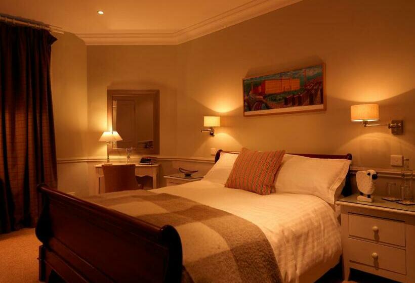 Отель The Devonshire Fell