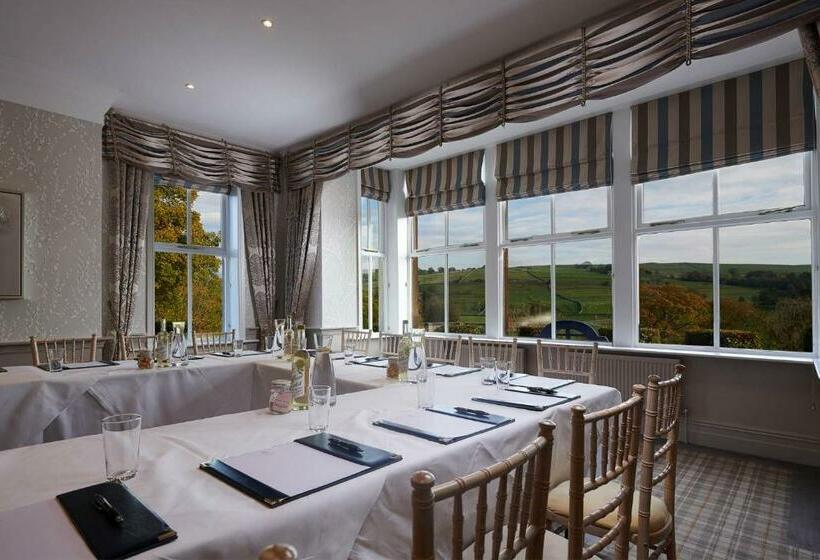 Отель The Devonshire Fell