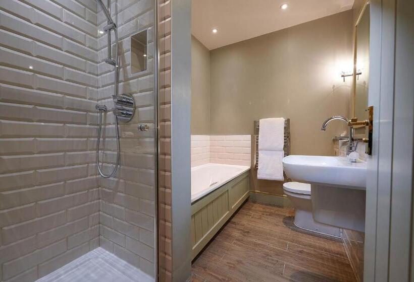 Отель The Devonshire Fell