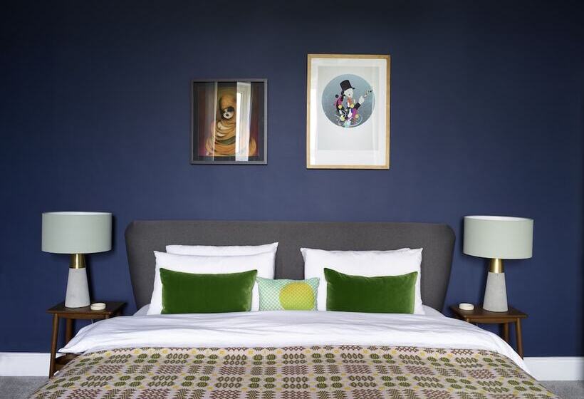 בית מלון כפרי The Royston