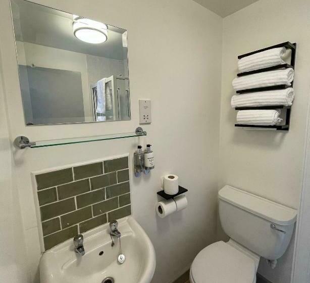 בית מלון כפרי Tollemache Arms