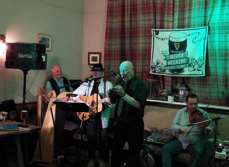 Отель Trawden Arms Community Owned Pub