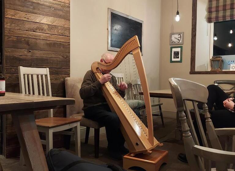 Отель Trawden Arms Community Owned Pub