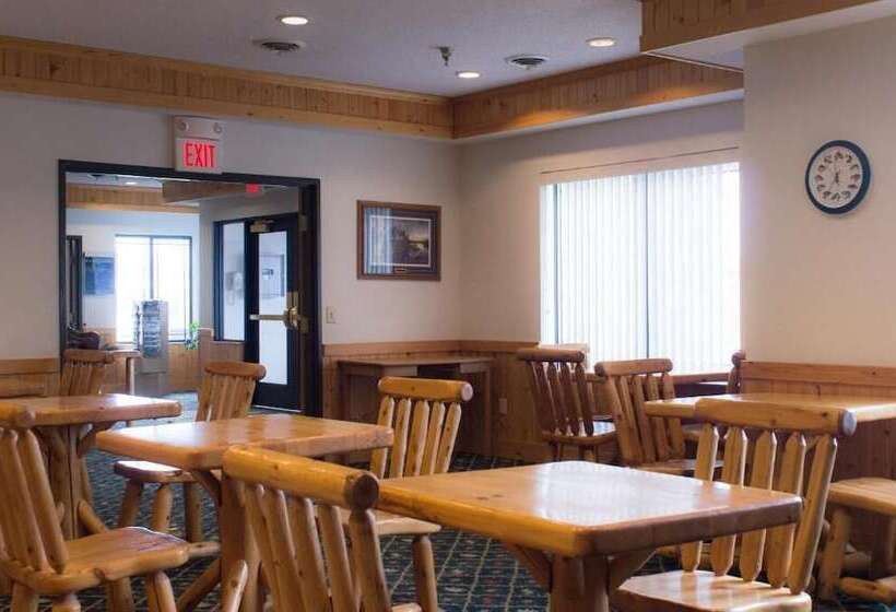 فندق White Oak Inn & Suites