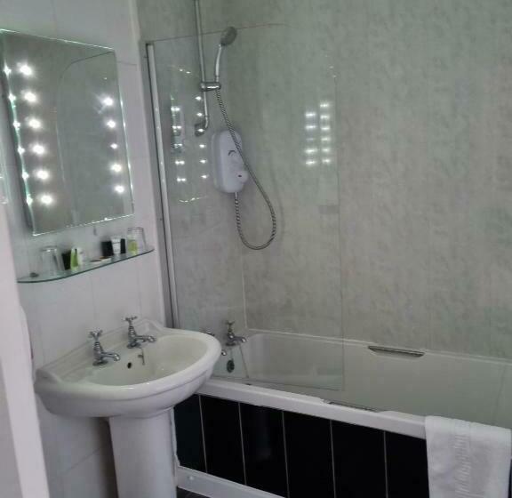 호텔 Ye Olde Fighting Cocks