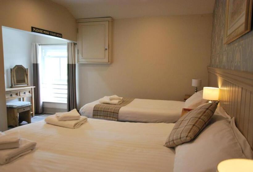 호텔 Ye Olde Fighting Cocks