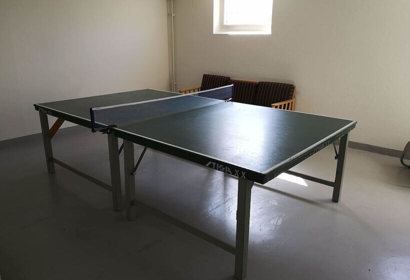 Lärjungagården   Hostel