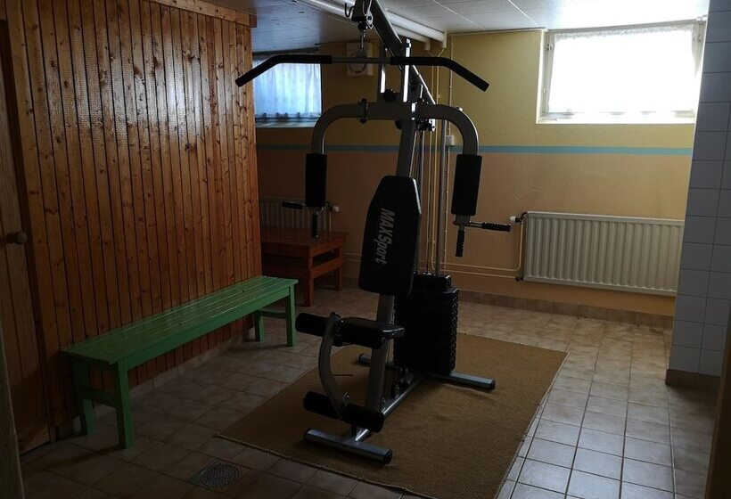 Lärjungagården   Hostel