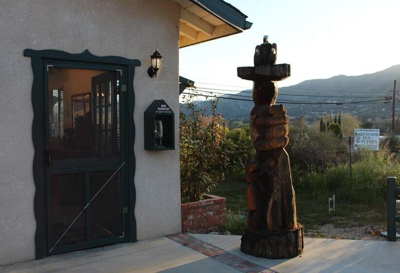 汽车旅馆 Barewood Inn And Suites