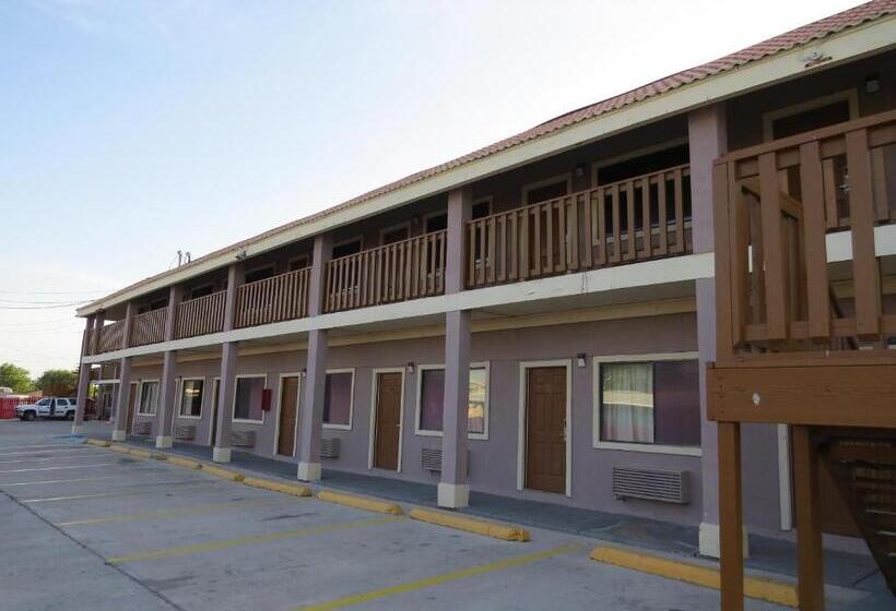 Мотель Executive Inn Laguna Vista