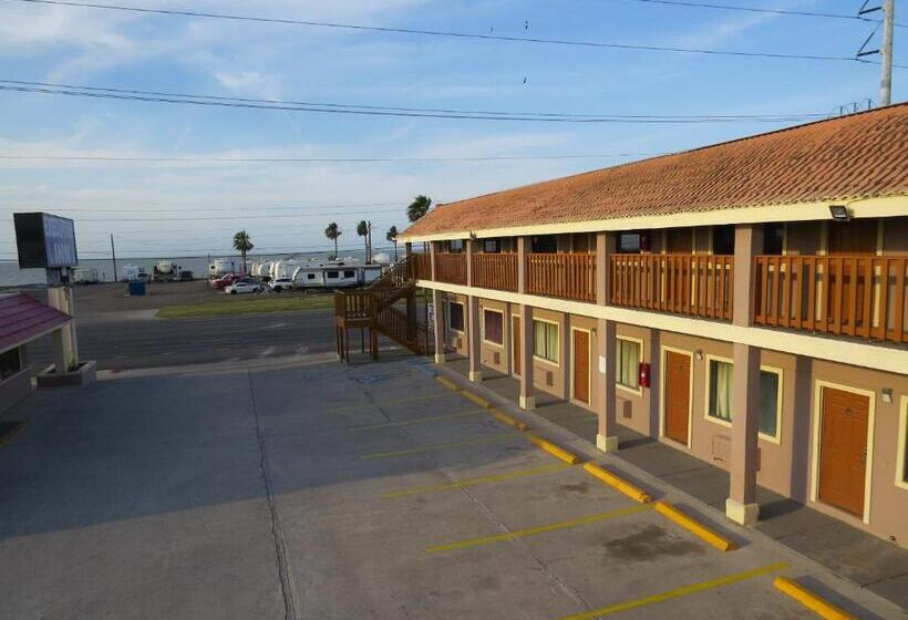 Мотель Executive Inn Laguna Vista