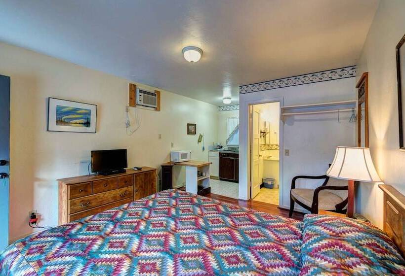 모텔 Lake Shasta Lodge