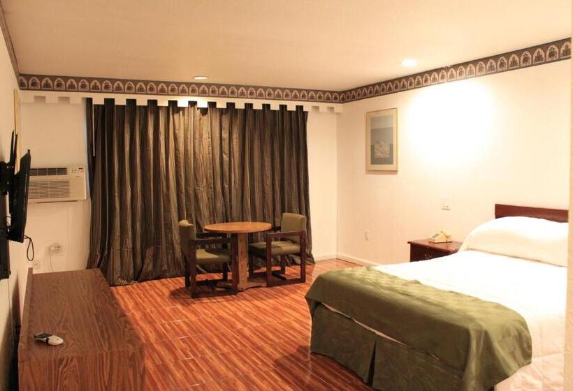 فندق على الطريق Menifee Inn