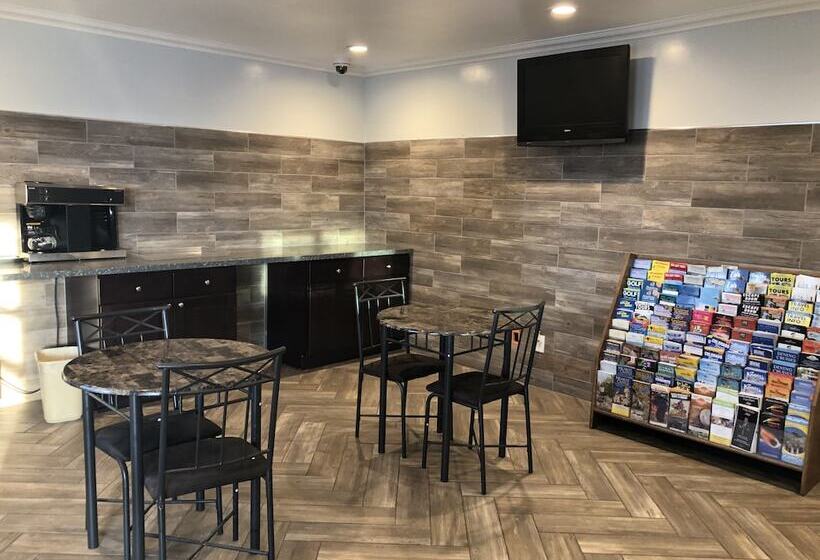 فندق على الطريق Menifee Inn