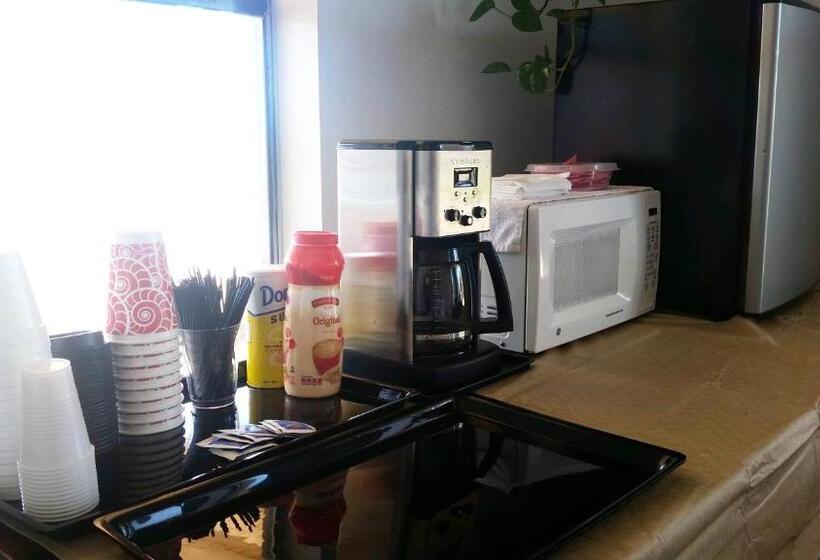 汽车旅馆  Westworld Country Inn