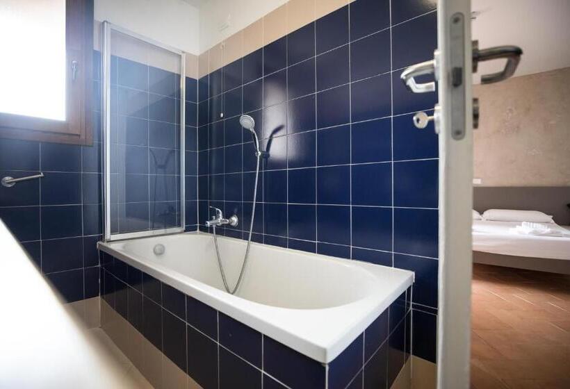 Ostello Del Castello Di Santa Severa