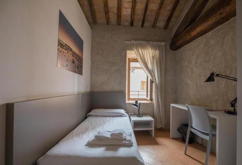 Ostello Del Castello Di Santa Severa