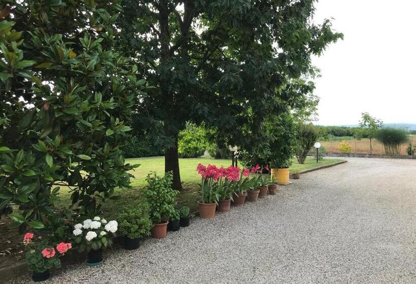 펜션 Borgo Barucchella