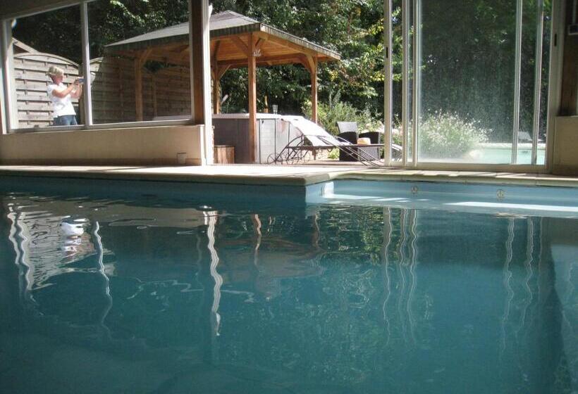 بنسيون Chambres D Hotes Spa Château D Omiécourt