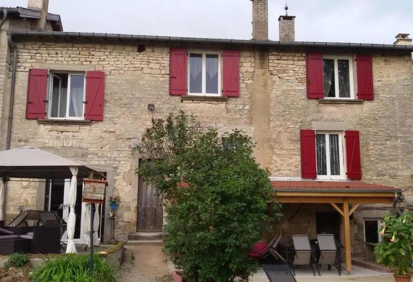 بنسيون Chez Monique