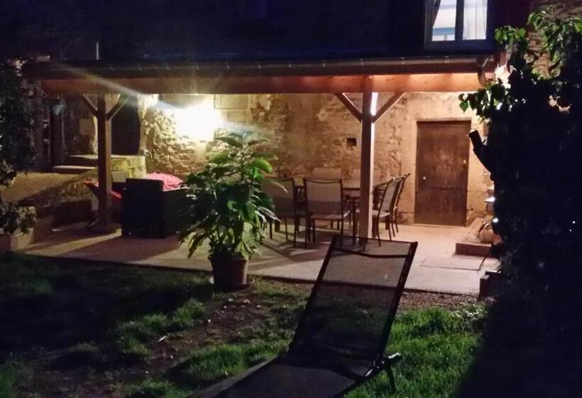 بنسيون Chez Monique