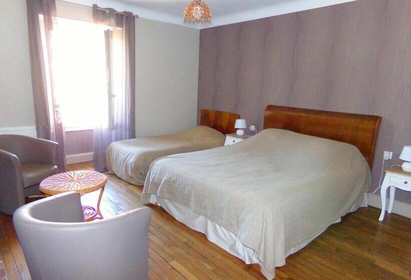 بنسيون Chez Monique