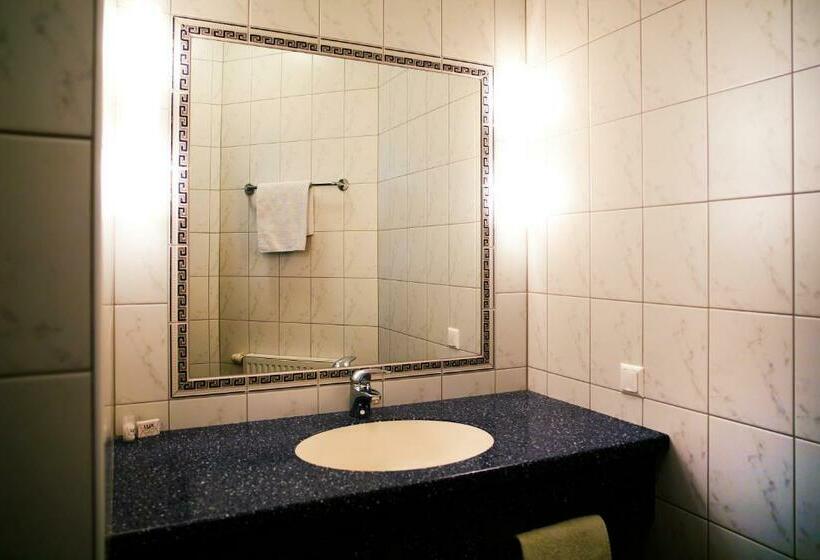 Пансион Gasthof Hotel Lang