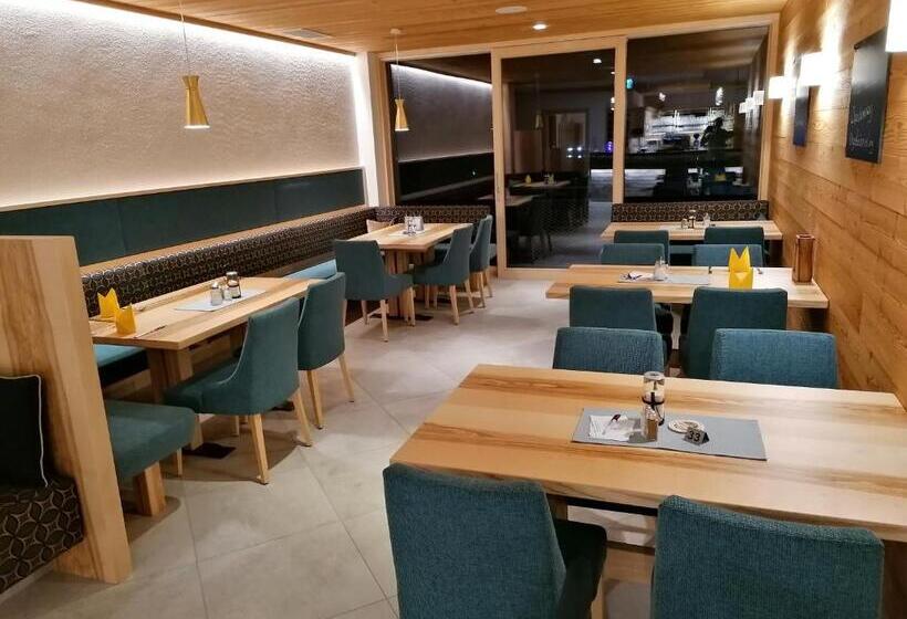 بنسيون Gasthof Zur Donaubrücke