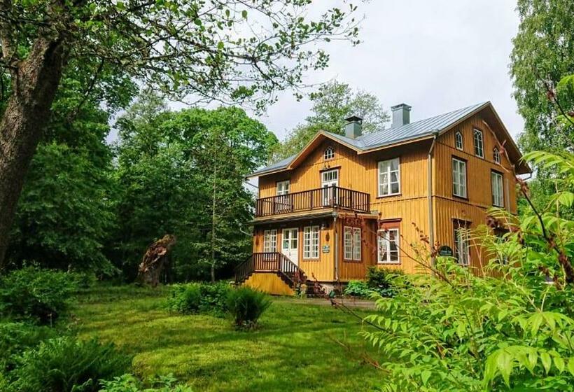 بنسيون Kirjakkalan Ruukkikylä