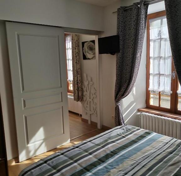 بنسيون La Ruche Cantalienne