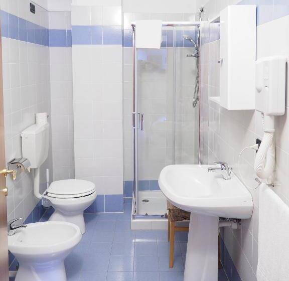 بنسيون Miniappartamenti, Camere Lanterna Blu