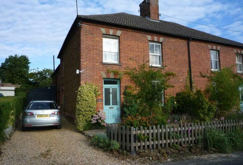 펜션 St Jude's Bed & Breakfast