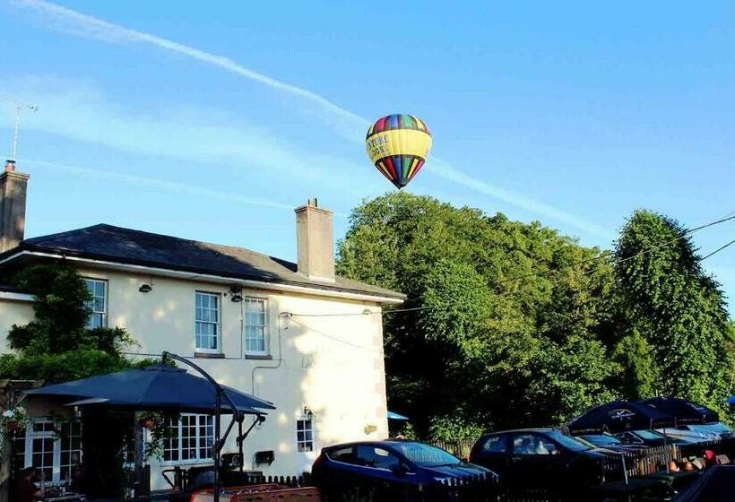 ペンション The Dove Inn