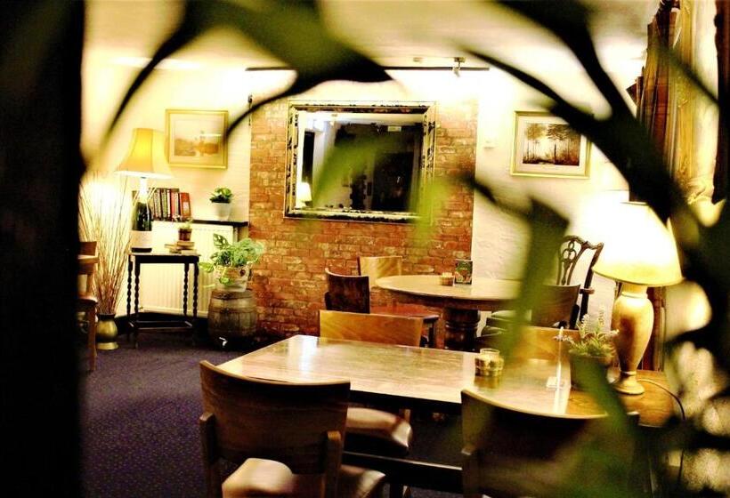 פנסיון The Dove Inn
