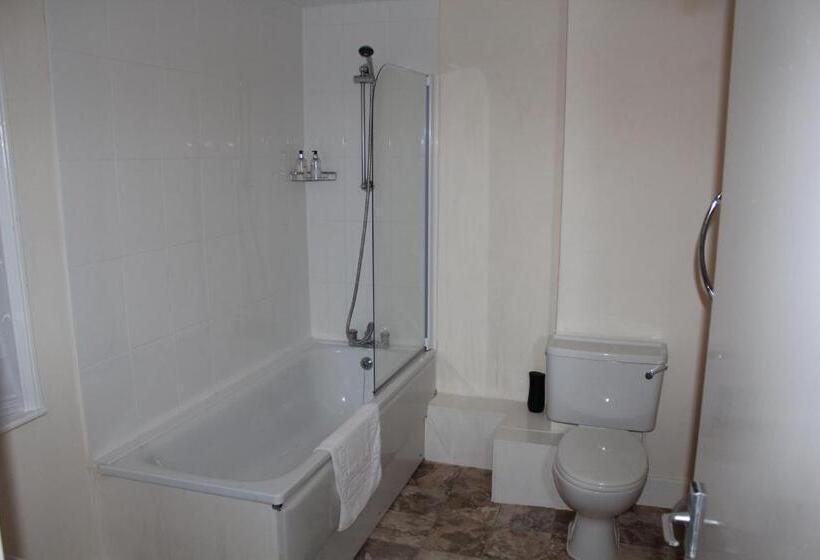 ペンション The Dove Inn