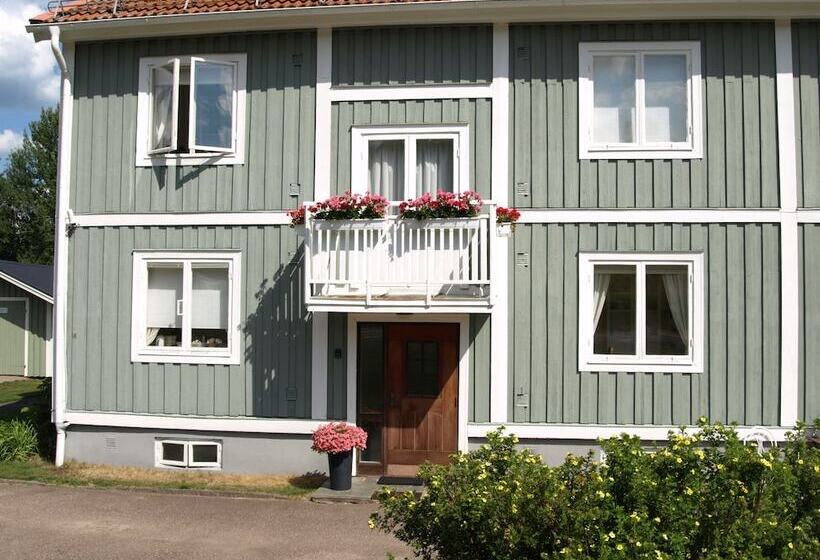 ペンション The Green House Guesthouse Sunnemo