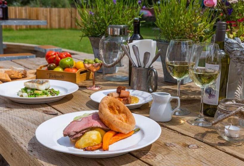 Пансион The Red Lion Stevington