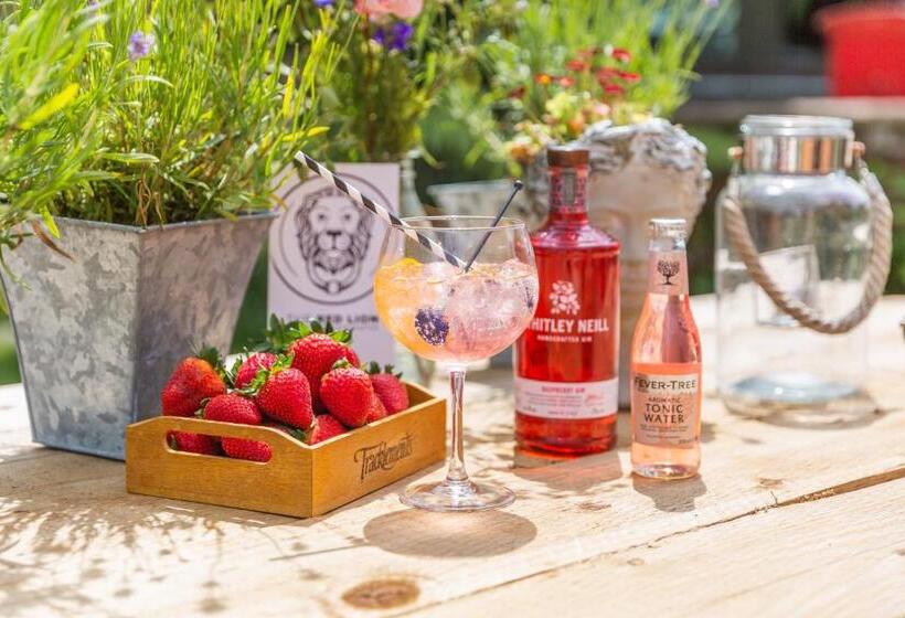 Пансион The Red Lion Stevington