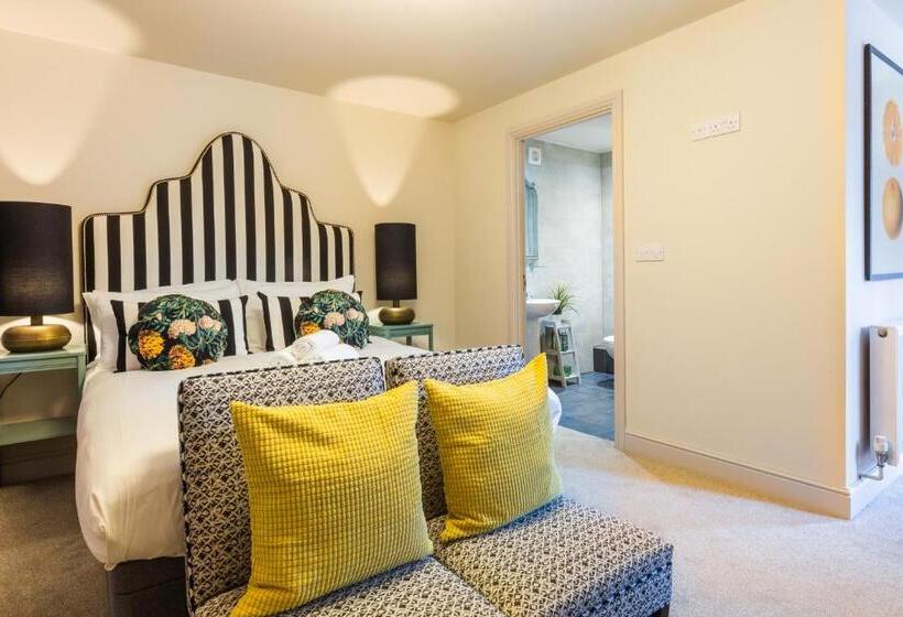 Пансион The Red Lion Stevington