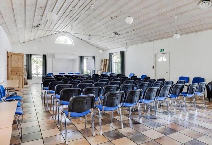 بنسيون Villa Beddingestrand