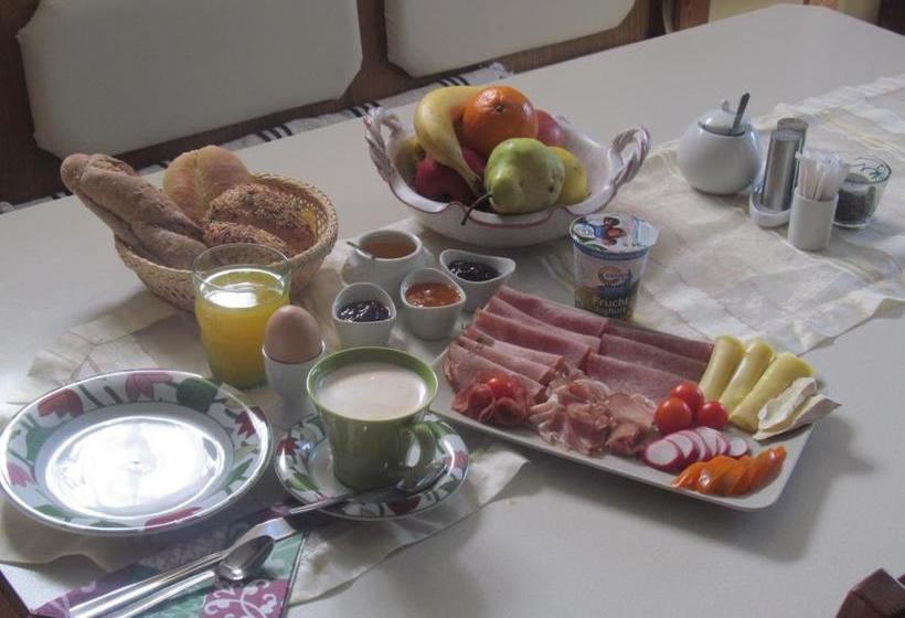 بنسيون Zimmer Steger