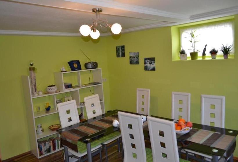 بنسيون Zimmer Steger