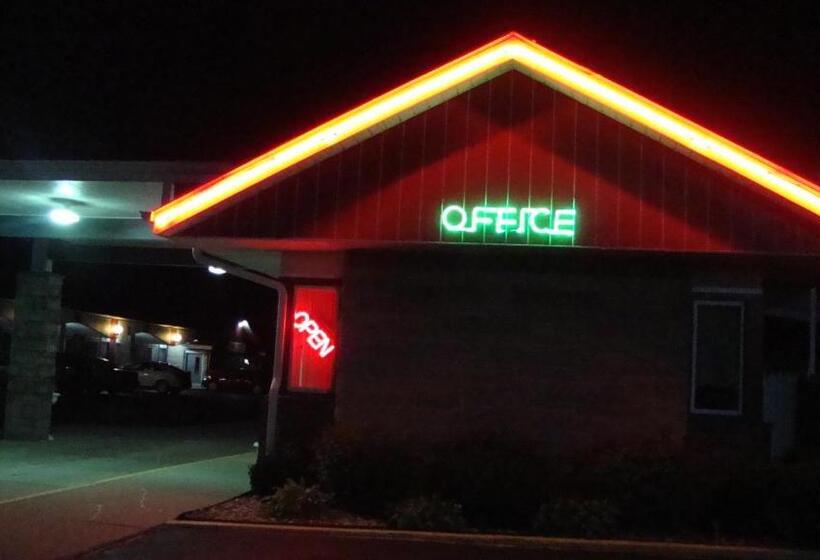 Pinconning Trail Inn Motel