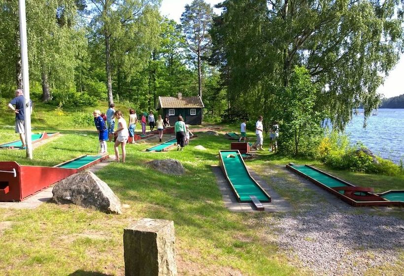 استراحتگاه Långasjönäs Camping & Stugby